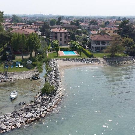 Incantevole Location Fronte Lago Sirmione Buitenkant foto